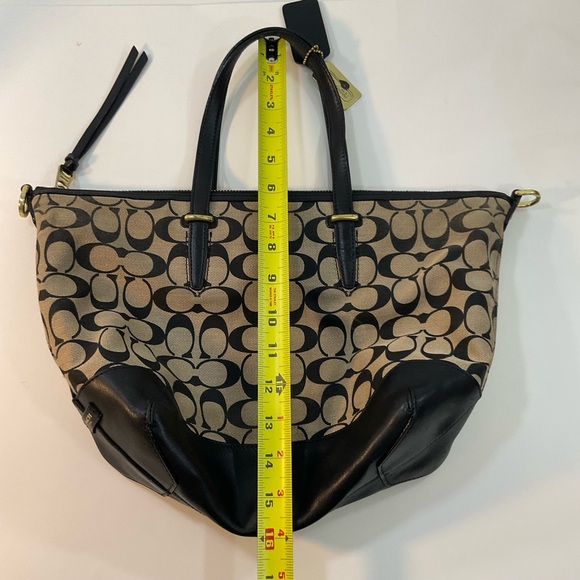 Coach Bag - Picture 10 of 11
